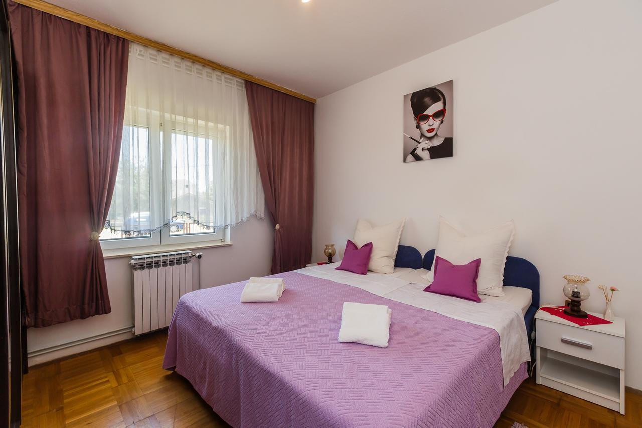 Apartman Mila Kaštela Esterno foto